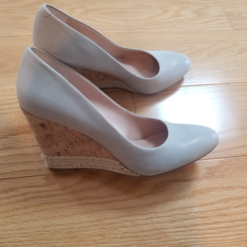 Franco Sarto sage green leather platform wedge shoes
